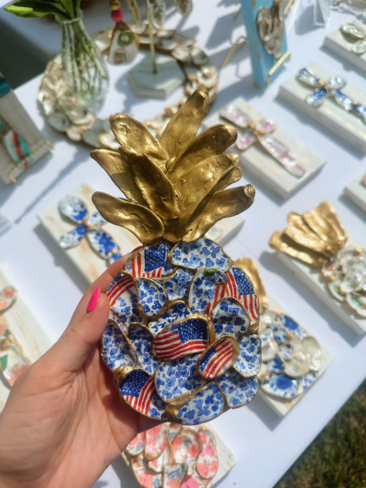 Cutout American Flag Pineapple
