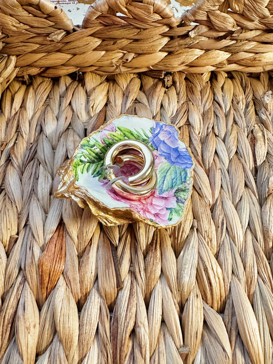 Multi Color Hydrangea Oyster Dish