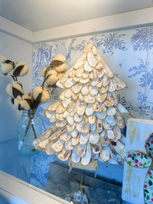 Cutout Oyster Christmas Tree