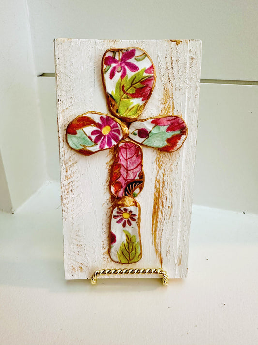 Medium Pink/Green Paisley Cross