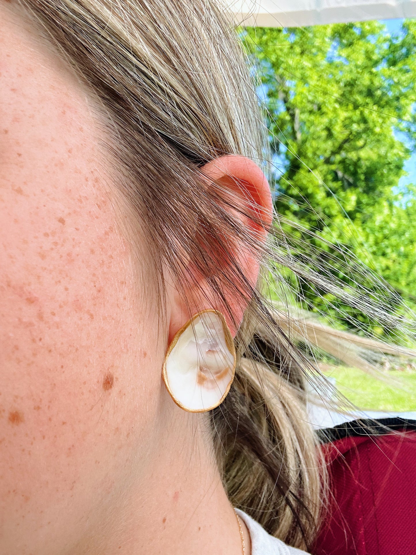 Small Oyster Shell Studs