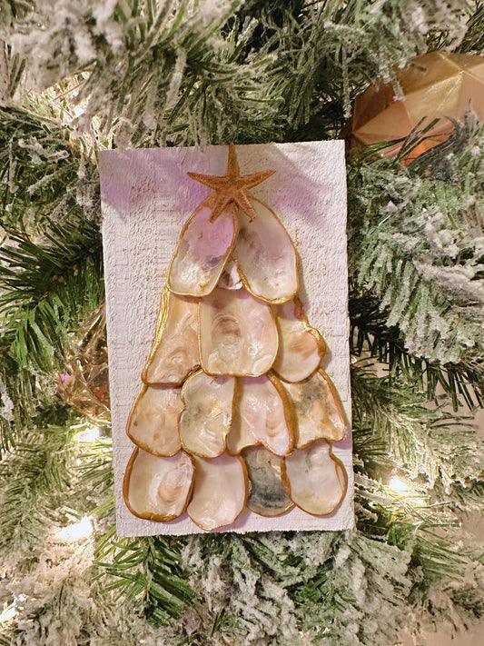 Small Oyster Christmas Tree
